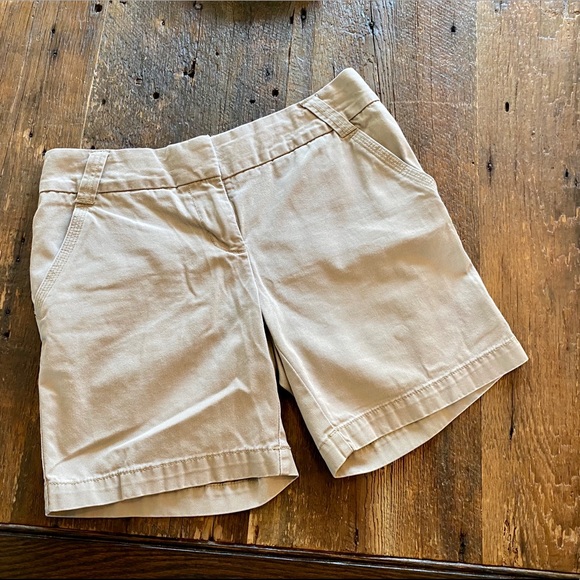 J. Crew Pants - J. CREW Classic Twill Chino City Fit Shorts, Sz 2